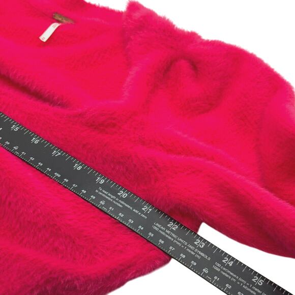 FREE PEOPLE Women's Medium Pink Moonbeam Pullover Sweater Super Soft Furry Fuzzy - Picture 8 of 10